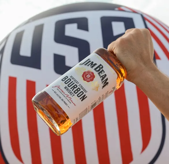 wahsington-bottle-soccer-sports-event-whiskey-jim-beam