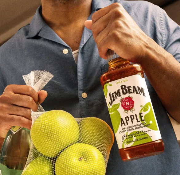 Apple bourbon whiskey
