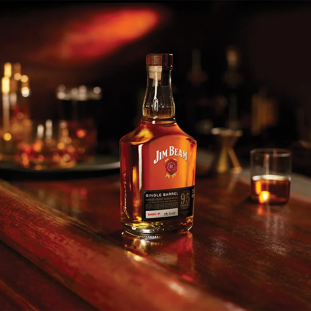jim-beam-bourbon-bottle-whiskey-single-barrel-ambient