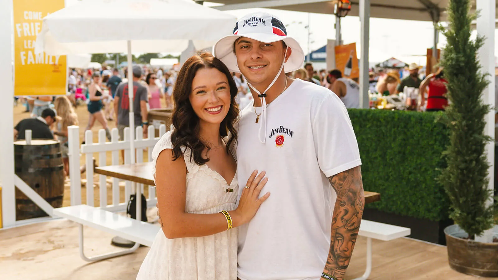 Couple smiling to the cam at Gulf Coast Jam 2024