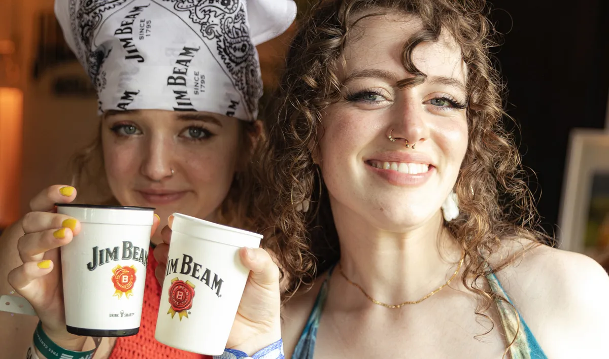 girls toasting jim beam