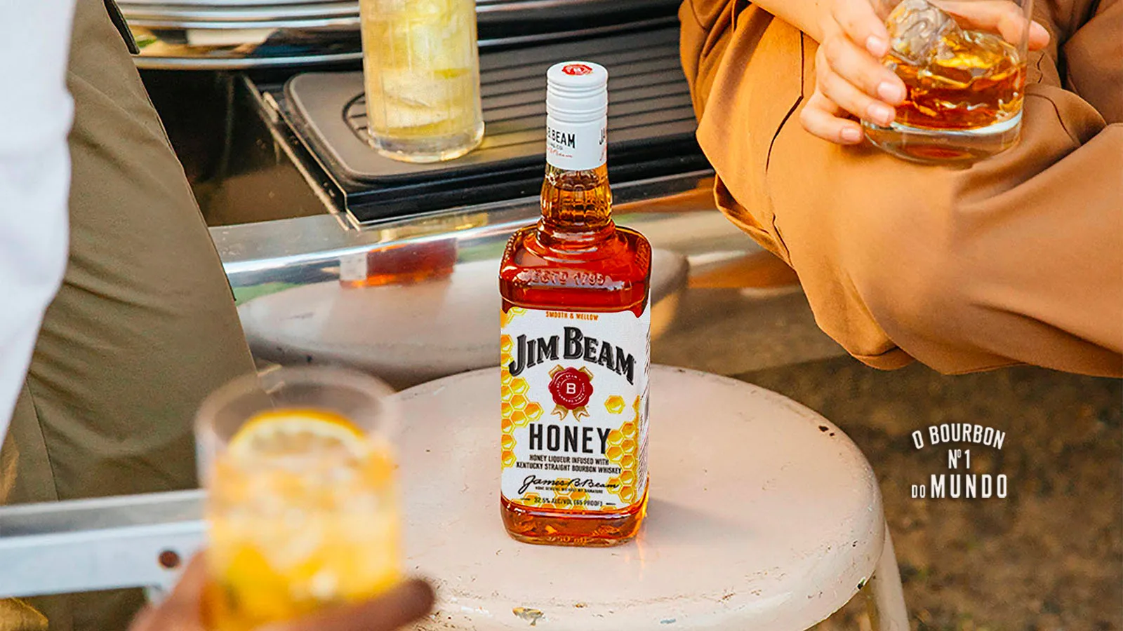 jim beam honey bottle
