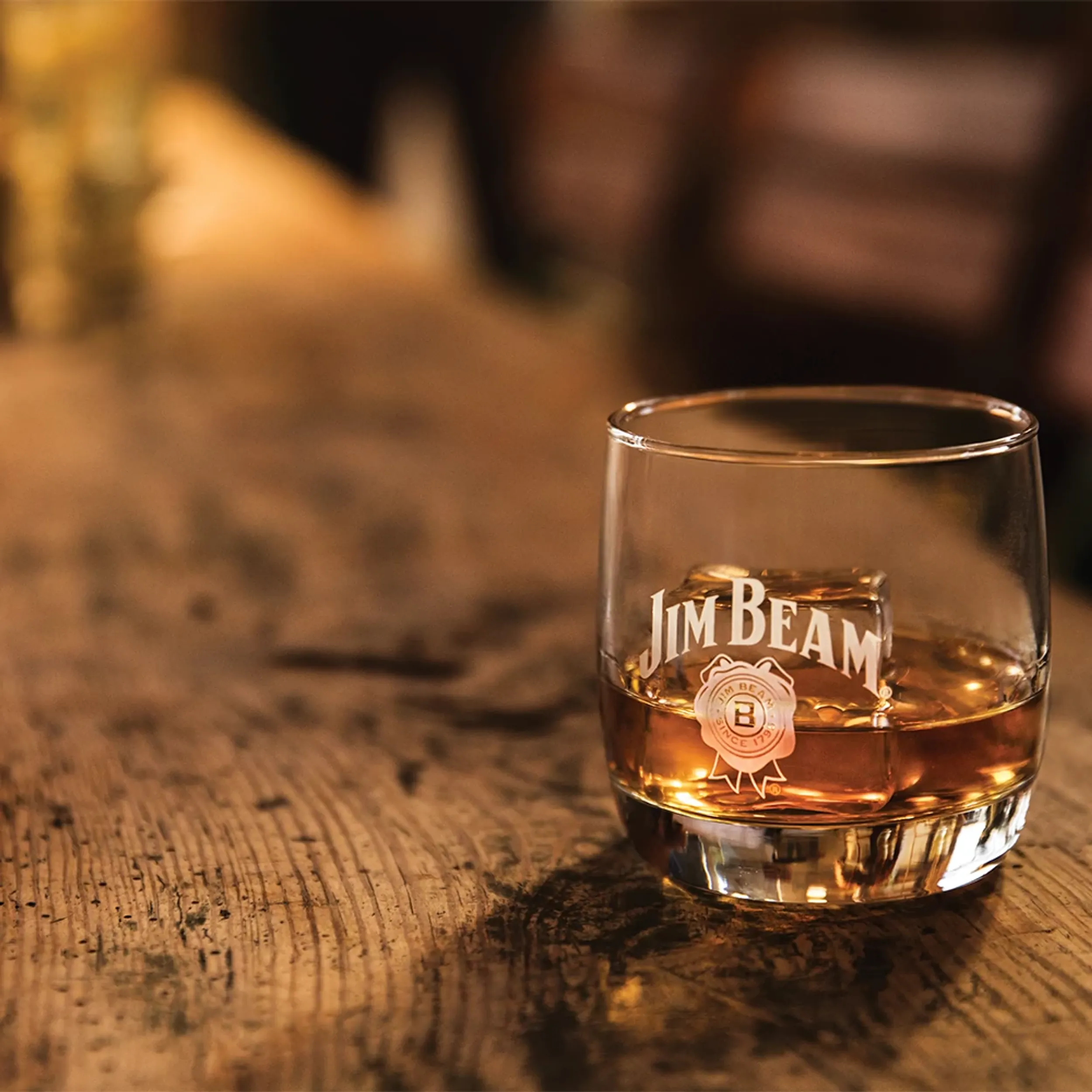 What Makes Jim Beam Black Extra Aged 